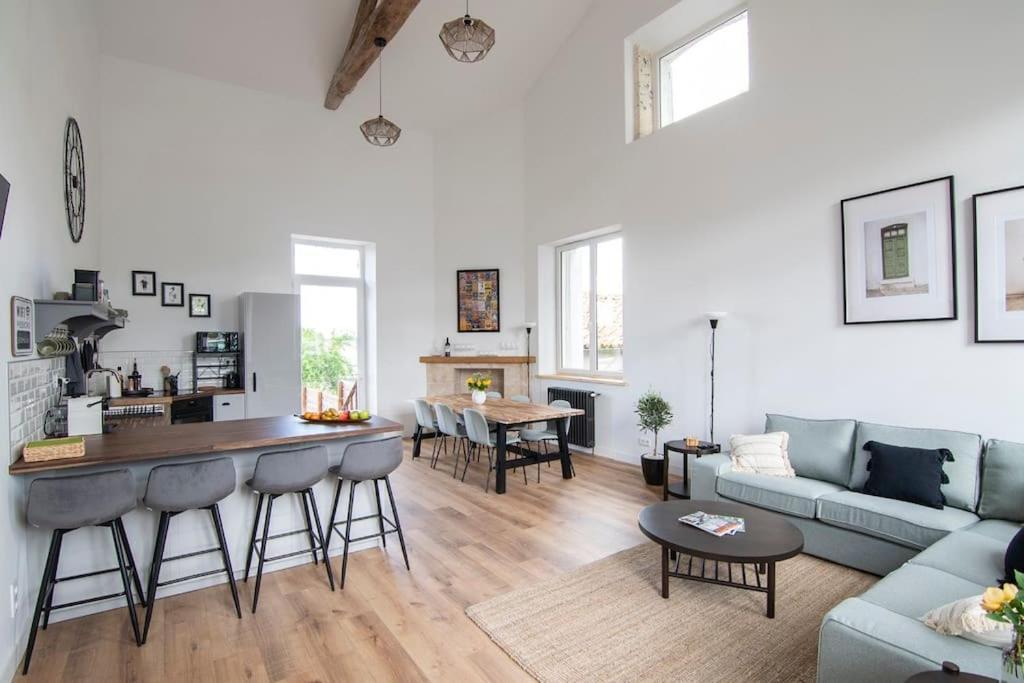 Treize Maison 3 Bed House In Centre Of Saint Severin Saint-Séverin Exterior foto