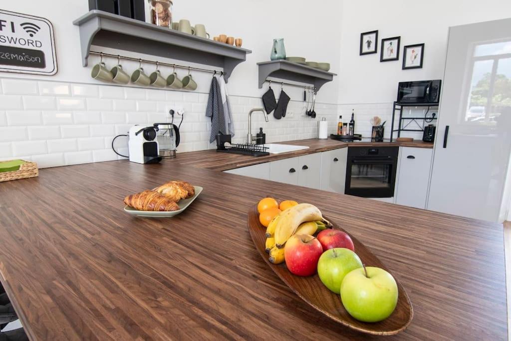 Treize Maison 3 Bed House In Centre Of Saint Severin Saint-Séverin Exterior foto